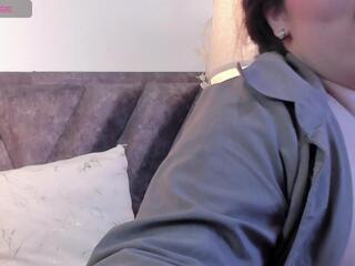 Zoe Kley webcam model stream image