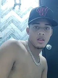 brandonw webcam model stream image