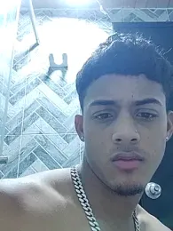 brandonw webcam model stream image