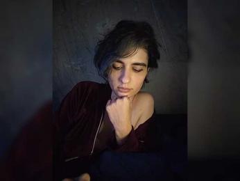 CyberSquirtCuckQueen webcam model stream image