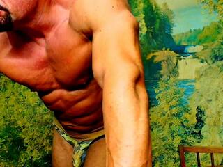 Algernon webcam model stream image
