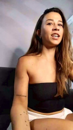 BellaBelll webcam model stream image