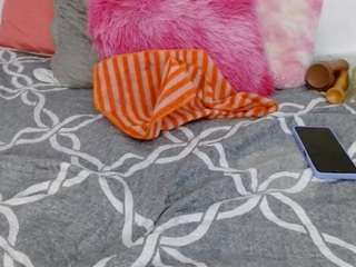 suzan-30 webcam model stream image