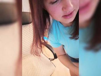 ___Julia___ webcam model stream image