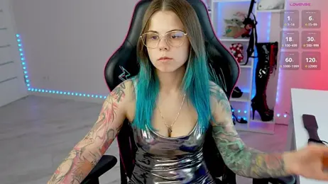 QueenAliceX webcam model stream image