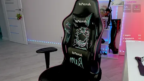 QueenAliceX webcam model stream image