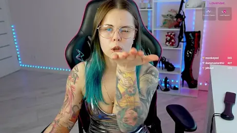 QueenAliceX webcam model stream image