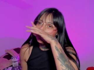 lola-leah webcam model stream image