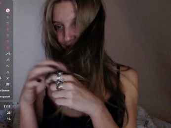 MaagilineKass webcam model stream image