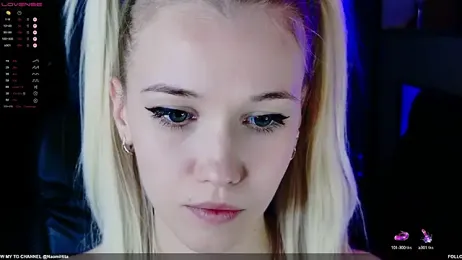 NaomiHita webcam model stream image