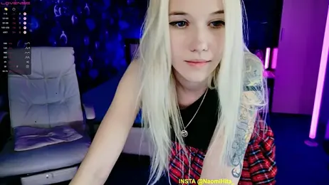NaomiHita webcam model stream image