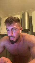 Bigwhitebull webcam model stream image