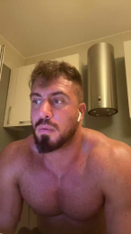 Bigwhitebull webcam model stream image