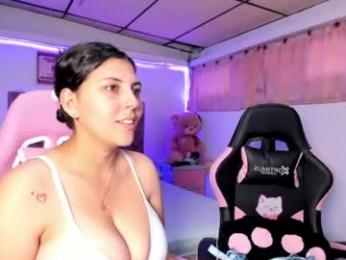 cristal_smith20 webcam chaturbate model stream image