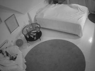 voyeurcam-julmodels-whitebed-4 webcam model stream image