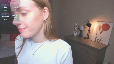 LynetteBalle webcam model stream image