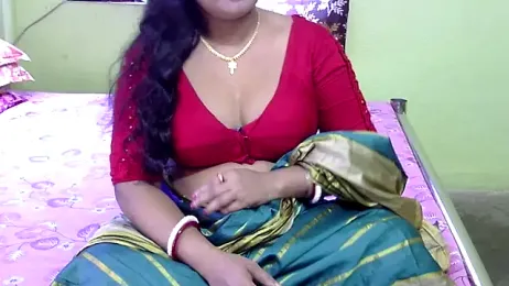 Shy_Housewife_32 webcam model stream image