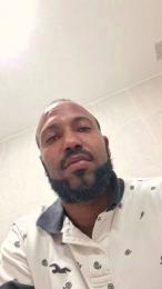 Morenote18_ webcam model stream image