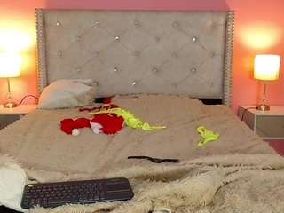 mia-coluccii webcam model stream image