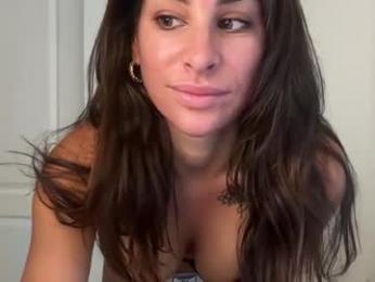 venessaempire webcam model stream image