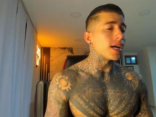 Aron Felip webcam flirt4free model stream image