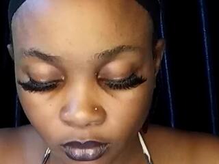 Evelyn Latson webcam preview