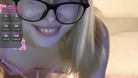 UwuSabrina webcam model stream image