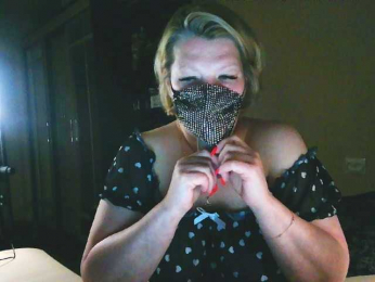 MsYummy webcam model stream image