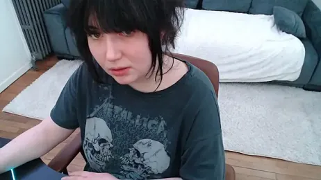 Lynylou webcam model stream image