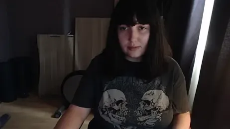 Lynylou webcam model stream image