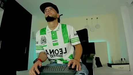 MattDevon webcam model stream image