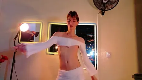 Stefany_PiInk webcam model stream image