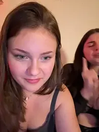 MaribelRiver webcam model stream image