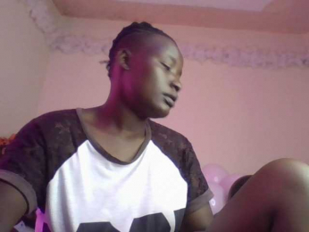 Yourdreamgirl webcam model stream image