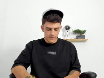 mikecooper_ webcam model stream image