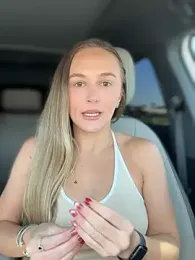 lunagirl13 webcam model stream image
