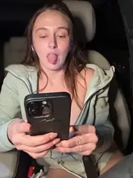 lunagirl13 webcam model stream image