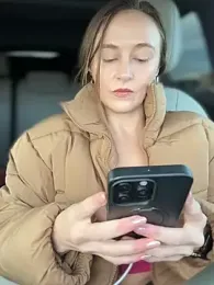 lunagirl13 webcam model stream image