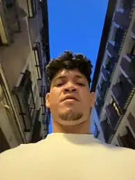 Chicos_defiesta webcam model stream image