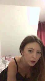 Emmaqueen75 webcam model stream image