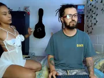 stiv_and_emi webcam model stream image