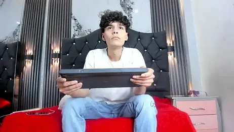 AxelWolfe webcam model stream image