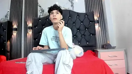 AxelWolfe webcam model stream image