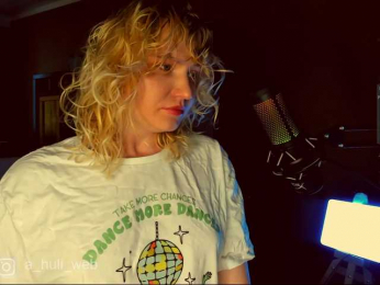 A-Huli webcam model stream image