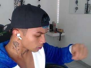 leonardprice1 webcam model stream image