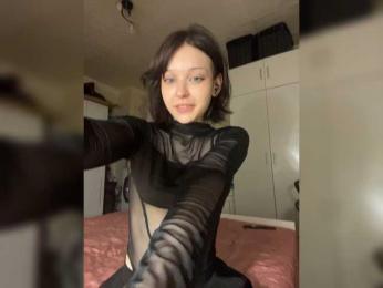 mefidufi webcam bongacams model stream image