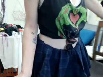 petite_emeri webcam chaturbate model stream image