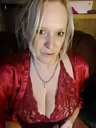 Bouncy-Bella28X webcam model stream image