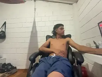 Max_TheHorseDick webcam model stream image