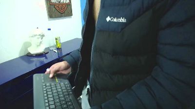 Dereckk18 webcam model stream image